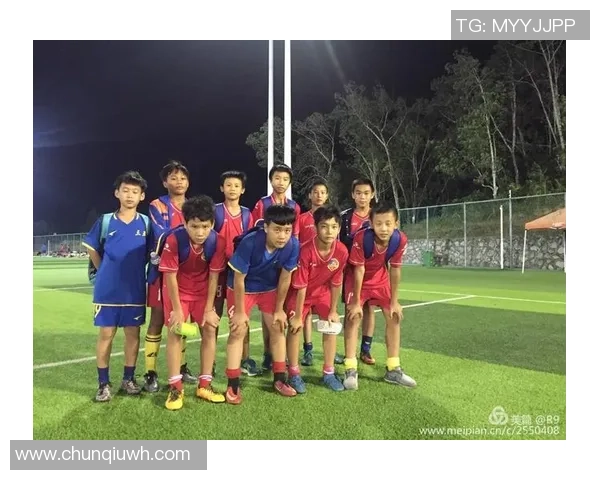 赛后分析:上海足球队与北京足球队的团队协作表现与战术探讨 赛后分析:上海足球队与北京足球队的团队协作表现与战术探讨